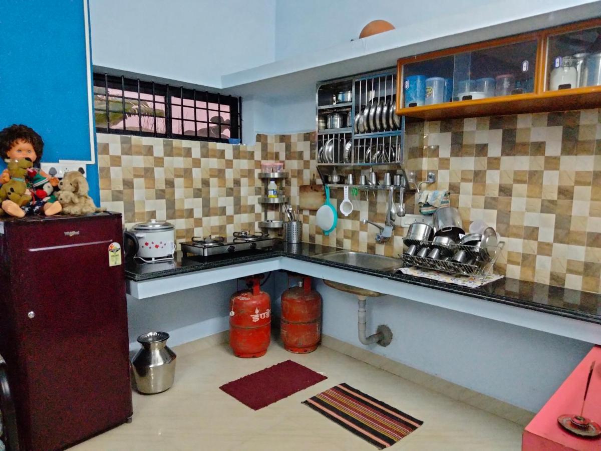 Ram @home With Kitchenette Full Apartment *